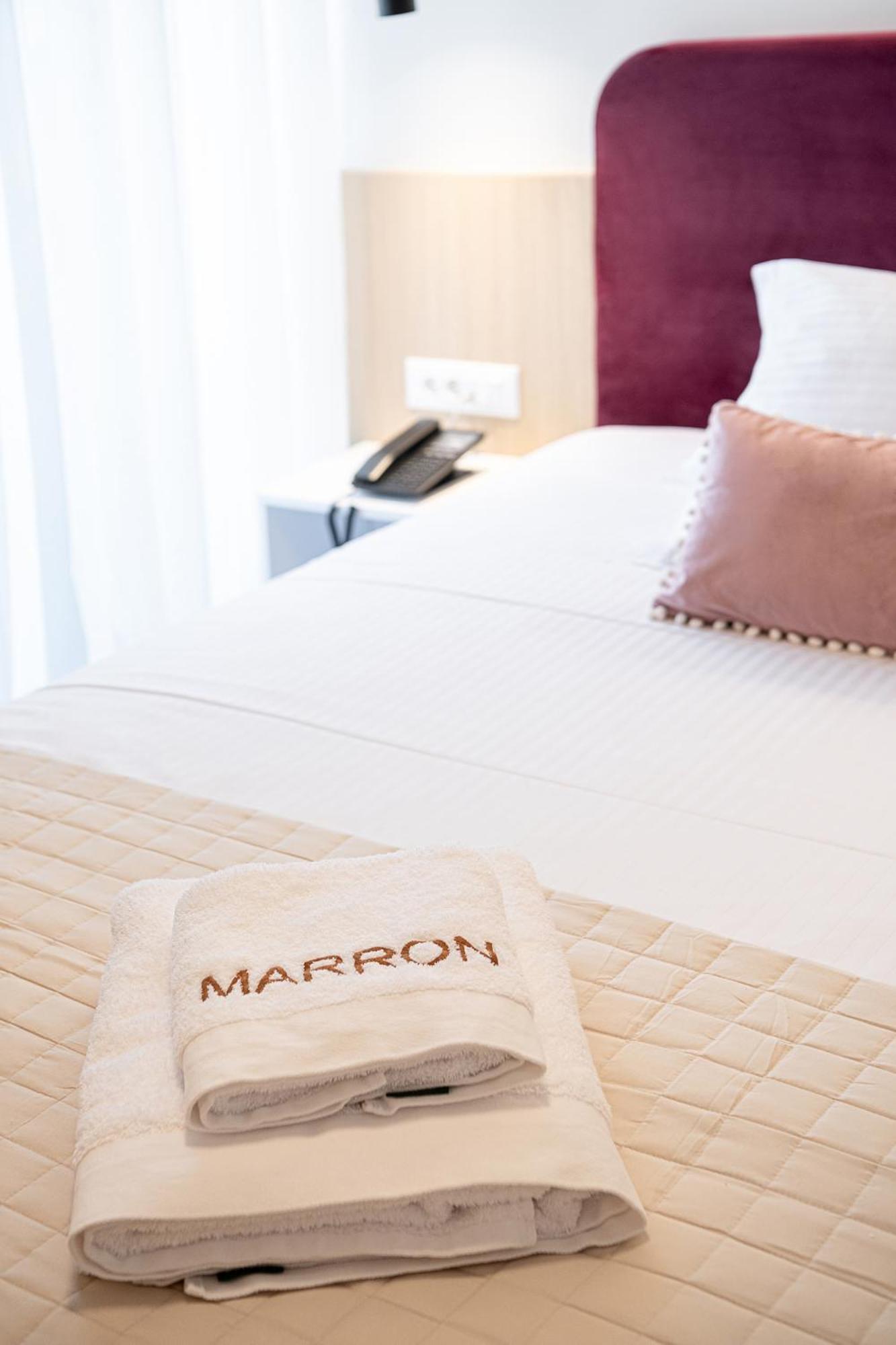 Miss Marrone City Hotel Chania  Ngoại thất bức ảnh