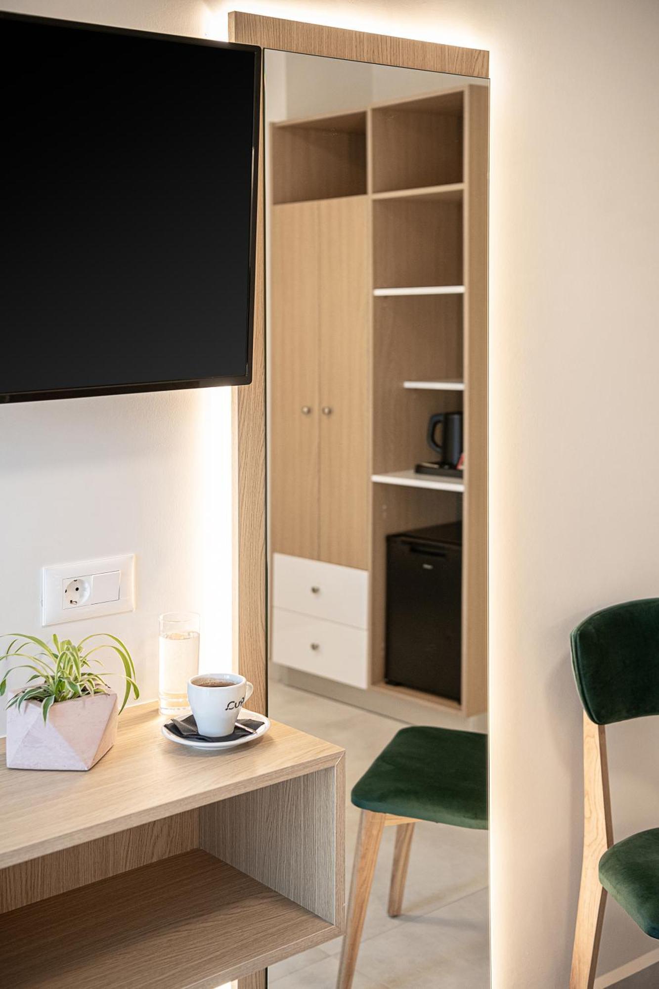 Miss Marrone City Hotel Chania  Ngoại thất bức ảnh