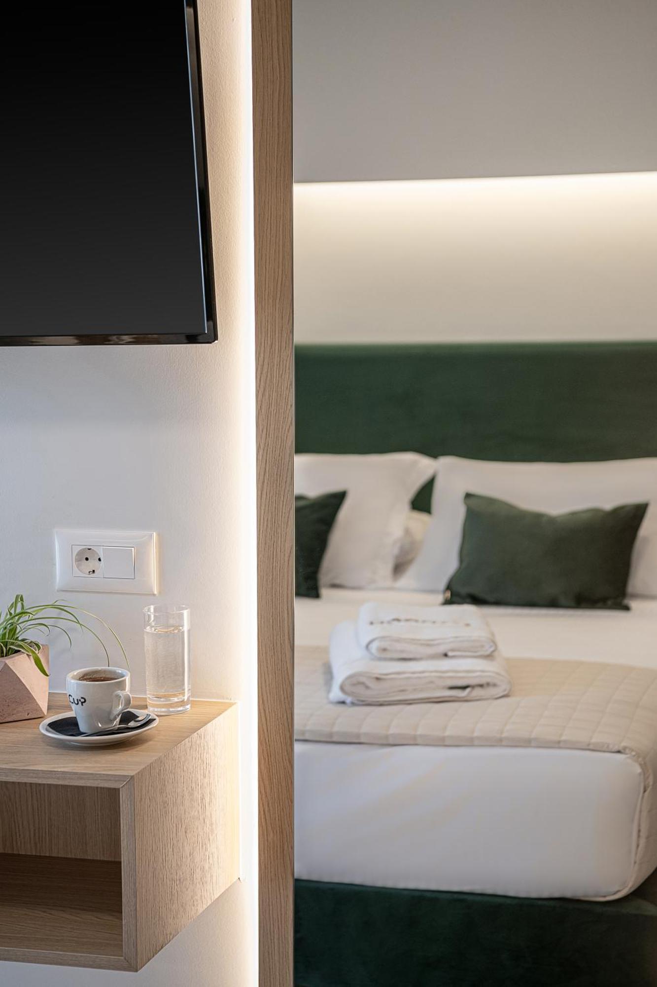 Miss Marrone City Hotel Chania  Ngoại thất bức ảnh