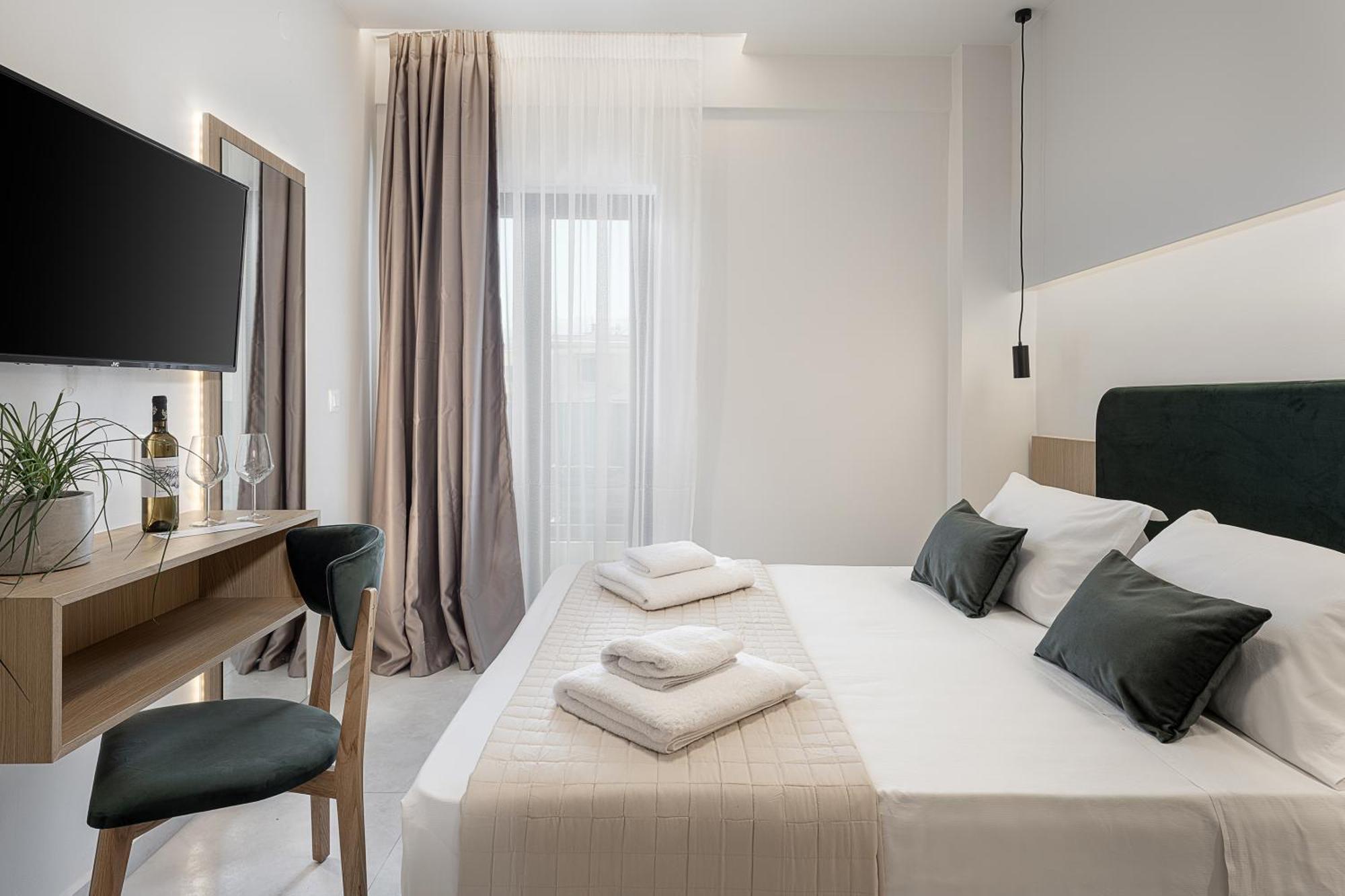 Miss Marrone City Hotel Chania  Ngoại thất bức ảnh